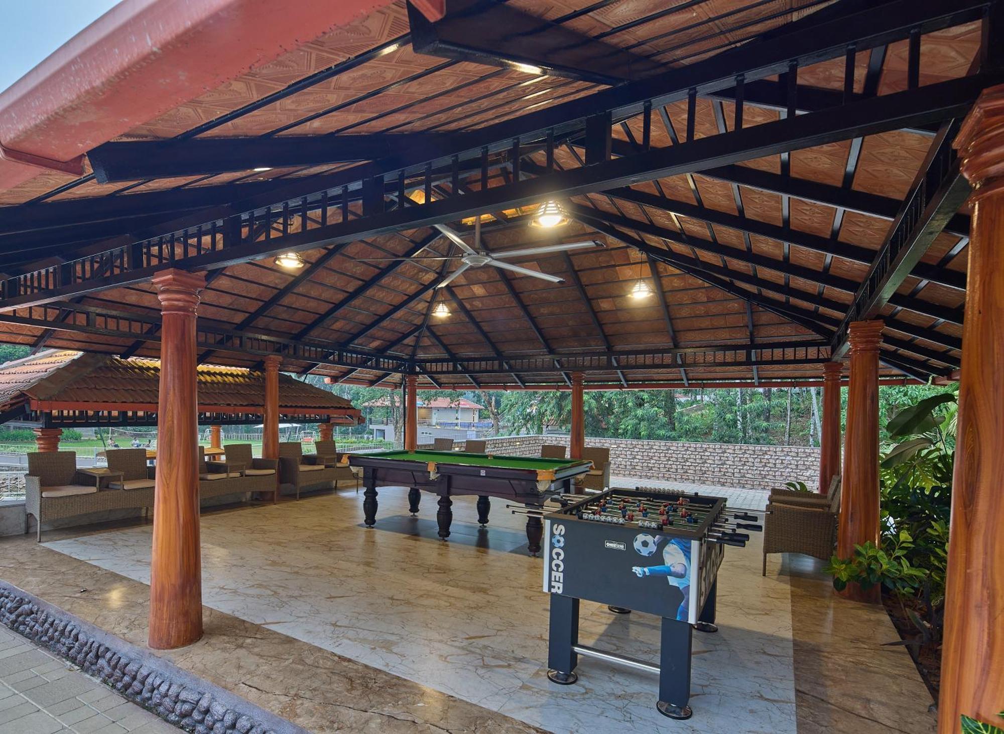 Regenta Resort Sakleshpur Eksteriør billede